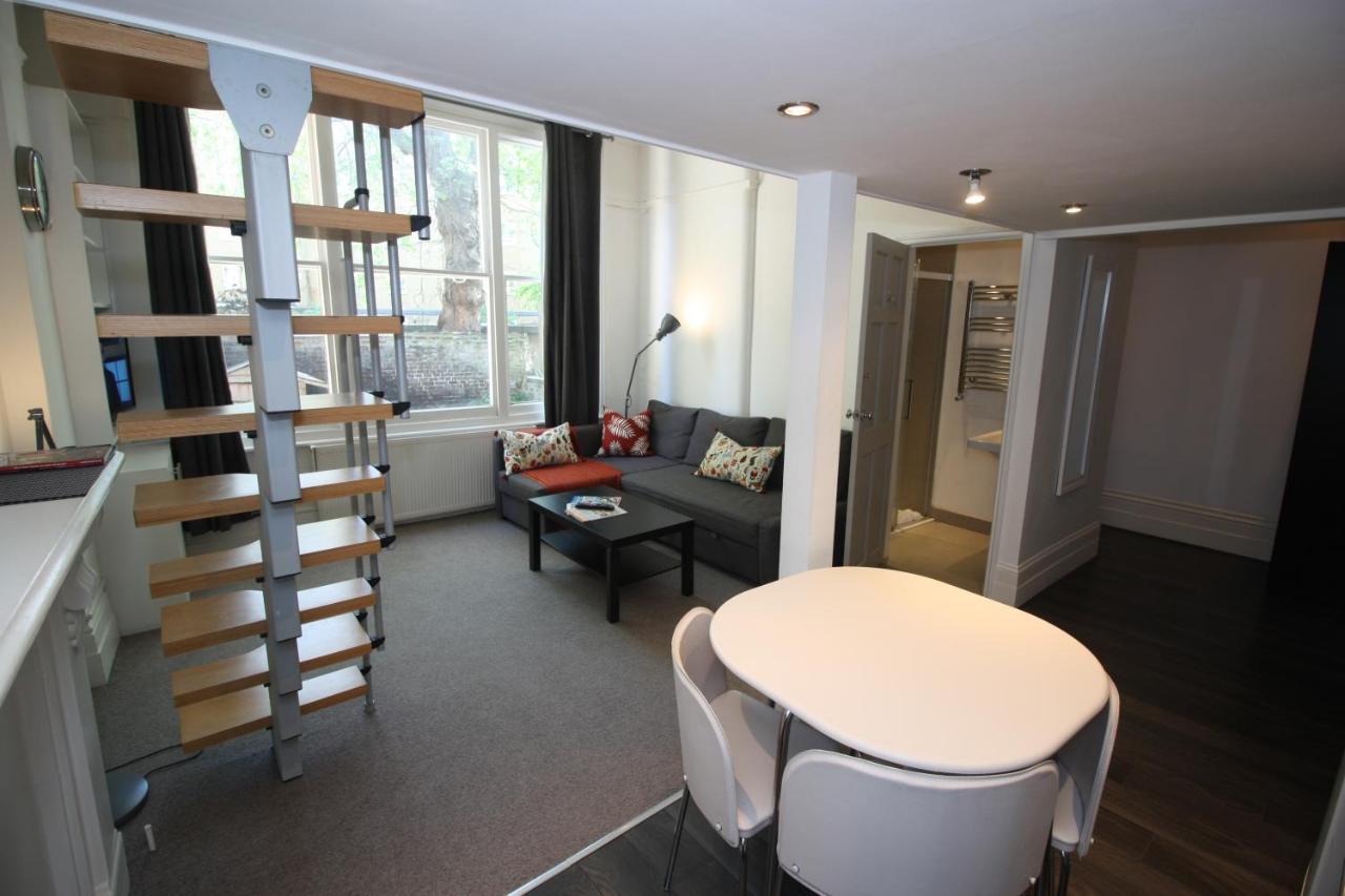 Well Appointed Garden In Kensington Olympia Apartament Londra